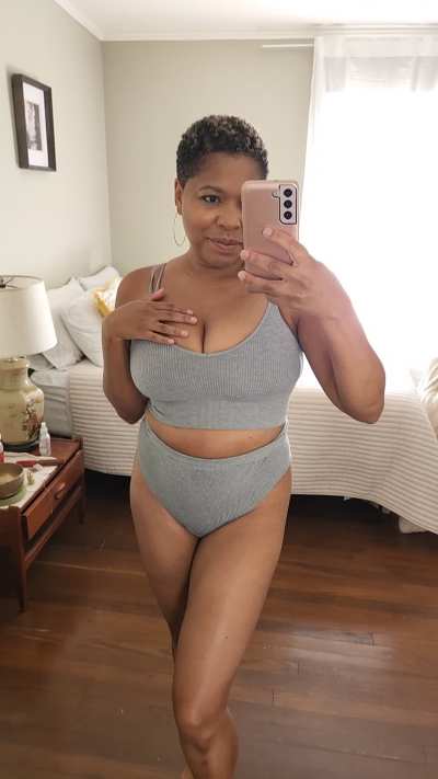 A fixed mom bod, so have all the fun you want 