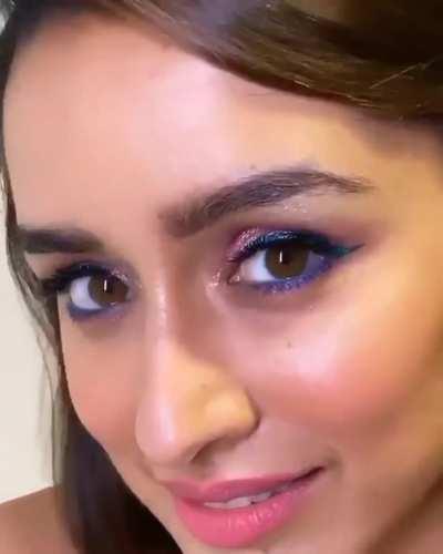 Queen Shraddha Kapoor nd those expressions 🔥😍