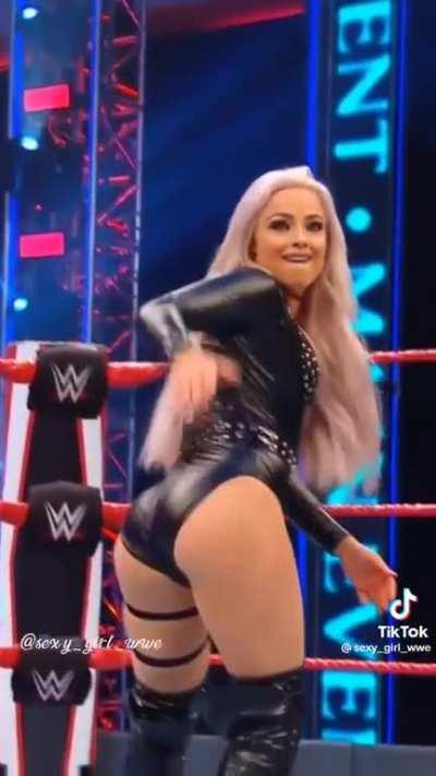 Liv slapping her ass on Main Event back in April of 2020