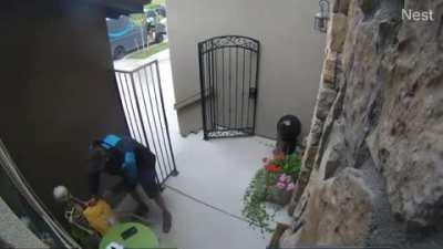 A customer sent Amazon this video of me making a delivery with the Skeleton assist!