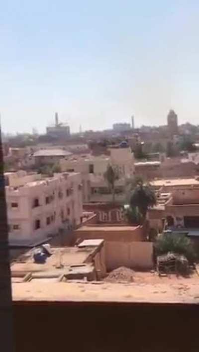 The Sudanese army target a building where a number of RSF snipers are positioned with a guided missile in the city of Omdurman.