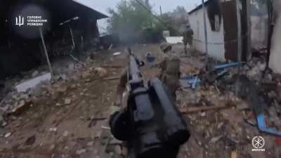 First-person footage of Ukrainian paratroopers and special forces liberating the village of Kruhliakivka, Kharkiv Oblast.