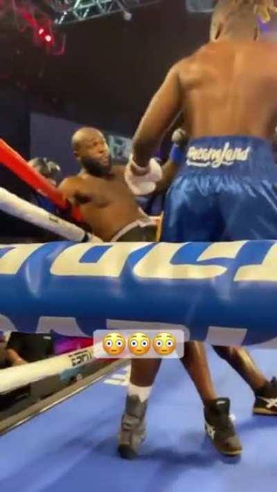 Boxer shows restraint when he could have destroyed his opponent