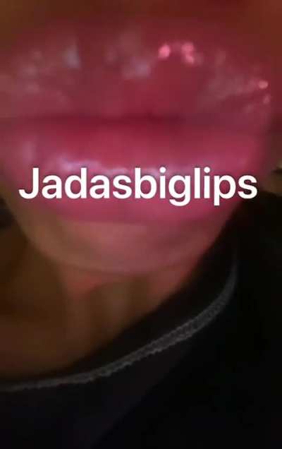 Hit up jadasbiglips on ig , she does customs and verification 