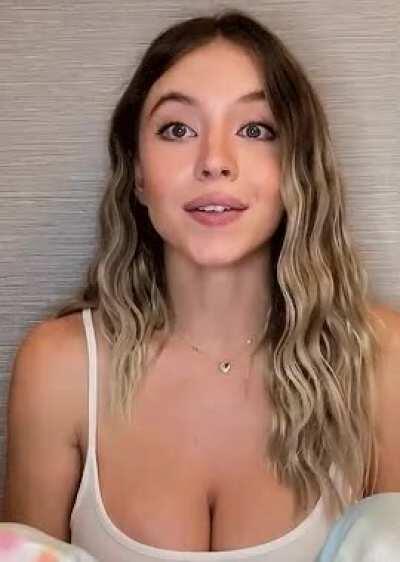 Sydney Sweeney is too cute for words.