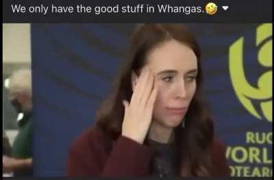 Jacinda preparing for the press