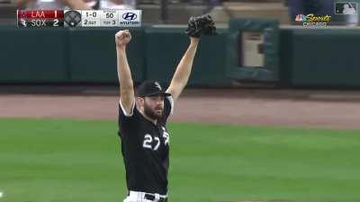 Eloy Jimenez DEMOLISHES Homer Off of Scoreboard vs. Cincinnati Reds