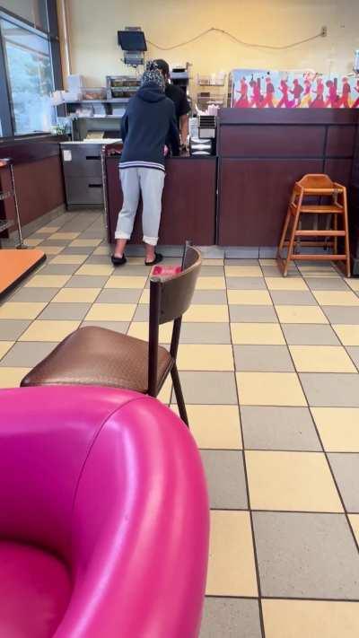 Woman loses it at Dunkin'