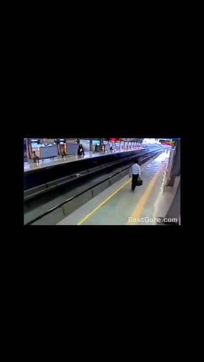 Man stuck between train and platform 