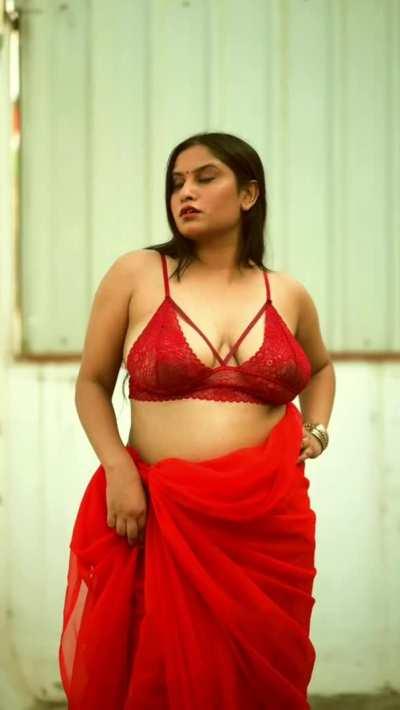 Any bhabhi lovers 🤤