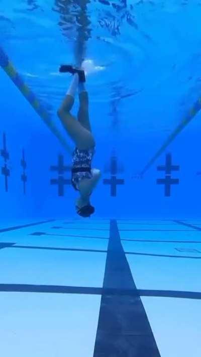 Swimmer doing the moonwalk.