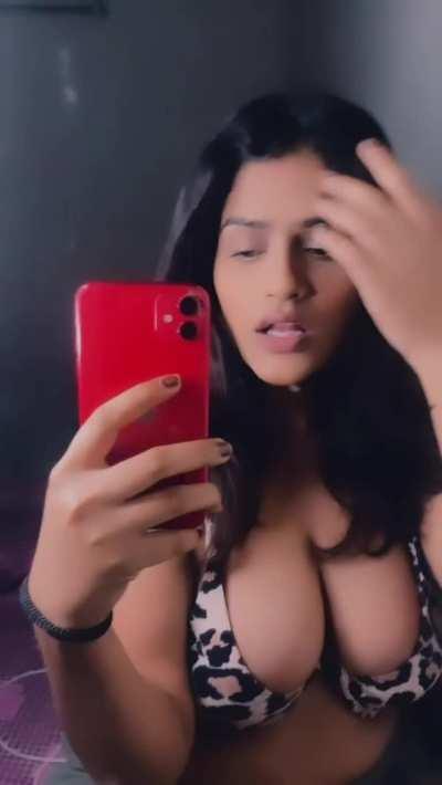 Anki juicy tits