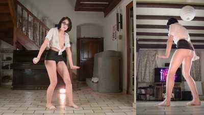 Glasses, hot ass AND a sexy dance