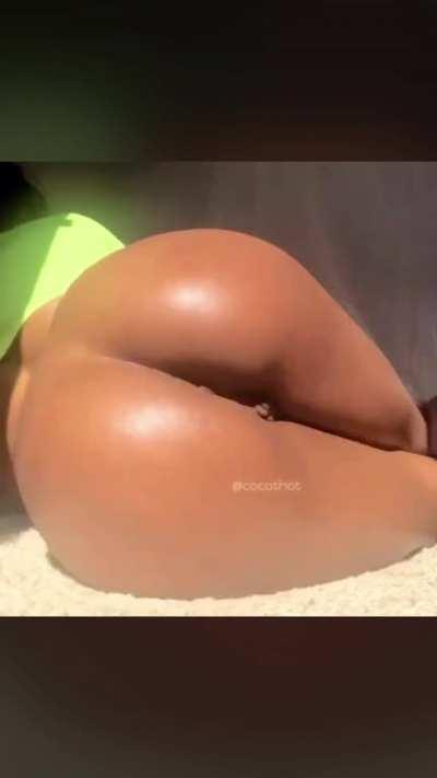 Big ass😍