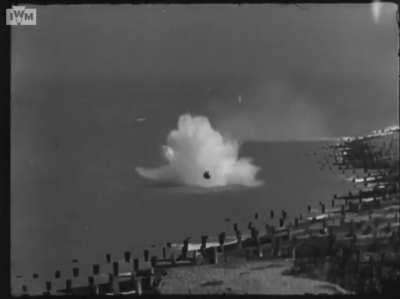 Less than successful test drop of the &quot;Highball&quot; anti-ship bouncing bomb in 1943