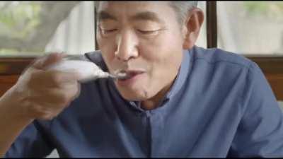 Smart Self-Stabilizing Spoon for Hand Tremor‎ and Parkinson's Sufferers