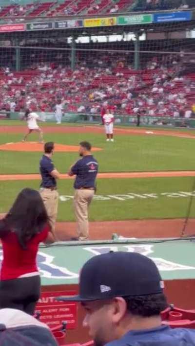 Steve Aoki throws the worst opening pitch in baseball history..