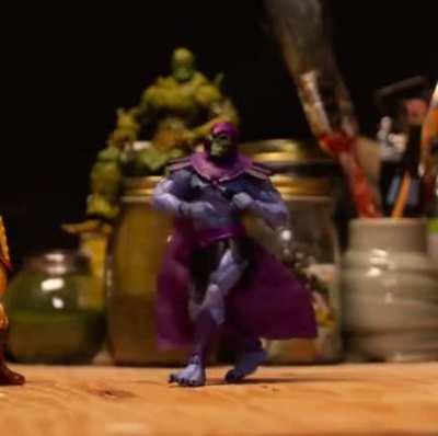 He-man vs Skeletor Stop Motion Dance-off