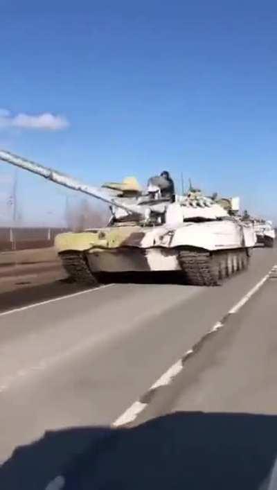 Russian tanks heading towards Donetsk