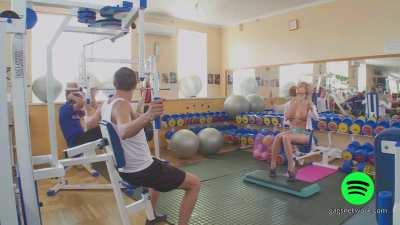 Lidia Krasnoruzheva plotting at the gym in 