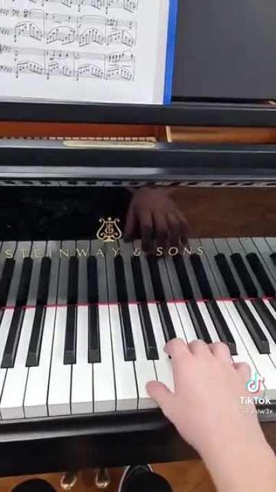 Cool piano thing