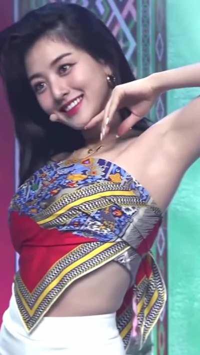 Jihyo - blue &amp;amp; red top, white pants, alcohol free performance