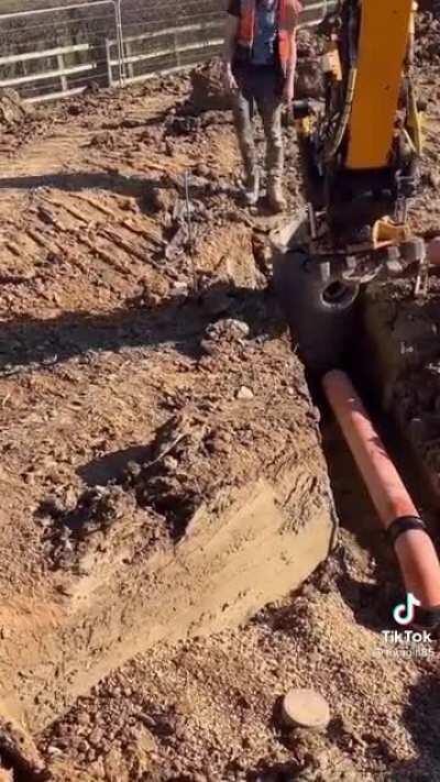 The precision with this excavator