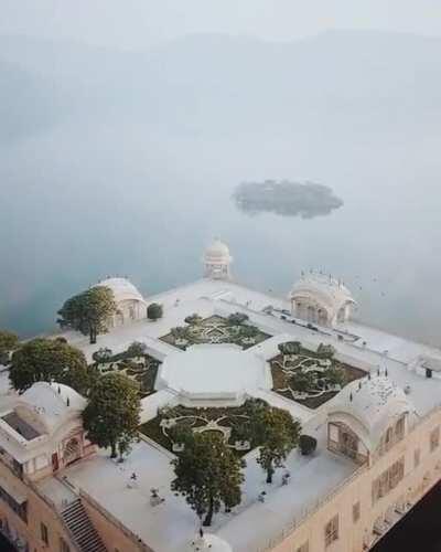 Short drone shot of Jal Mahal, Jaipur!