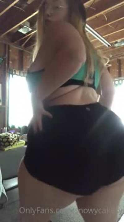 Sexy Pawg Queen