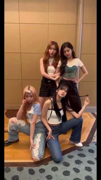 [230706] Yujin, Dayeon, Youngeun & Yeseo TikTok update: Sisters ð