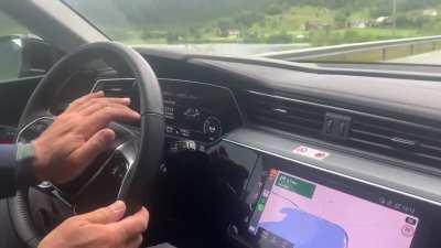 Audi’s new auto-honking feature is attracting attention