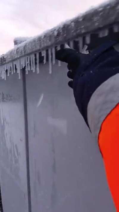 Icicles can be oddly satisfying