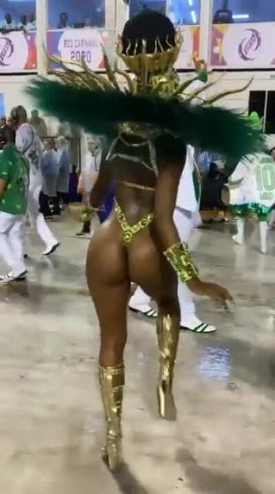 Iza no carnaval