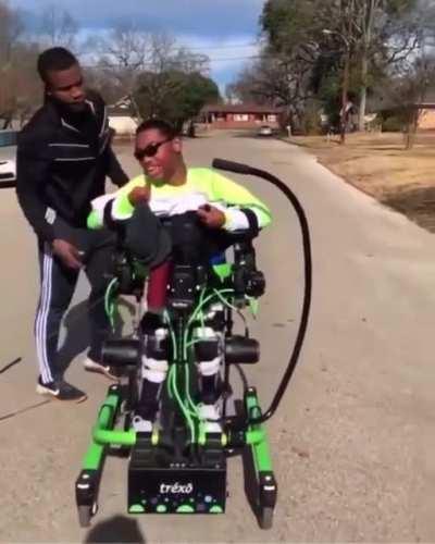 DeJai, a 23 year old Texan, has cerebral palsy and wasn’t able to walk on his own. Now he has a Trexo Home - an amazing piece of engineering that allows him to walk!