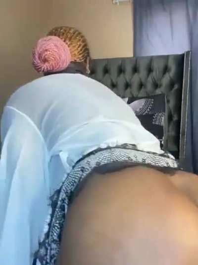 Bubble butt 🍫🍫