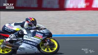 Huge highside in Moto3 Quali