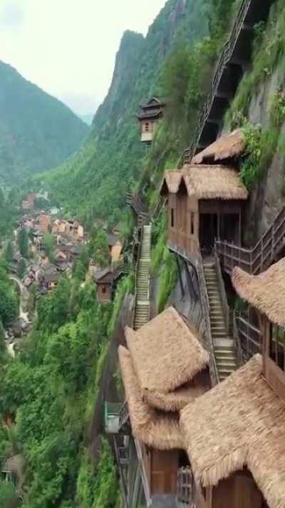 Thes amazing cliffside dwellings in China...