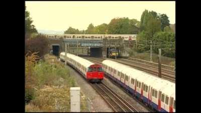 8 trains passing the same spot in 40 seconds