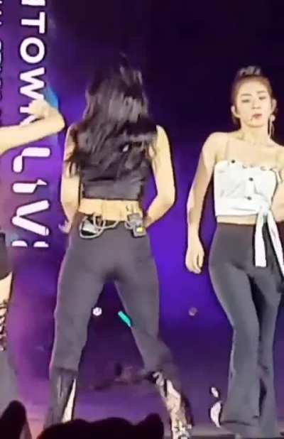 Joy🍑 feat. Irene🤍