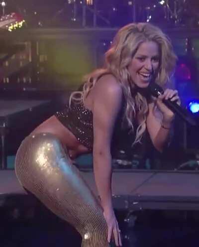 Shakira rolling her hips.