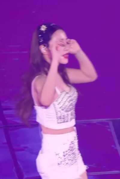 Red Velvet- Yeri nipslip