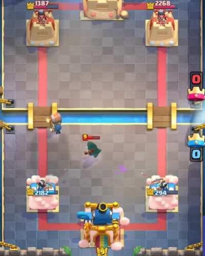 🏆PRO TIP🏆: Split wallbreakers to counter a bandit AND deal 300+ tower damage!