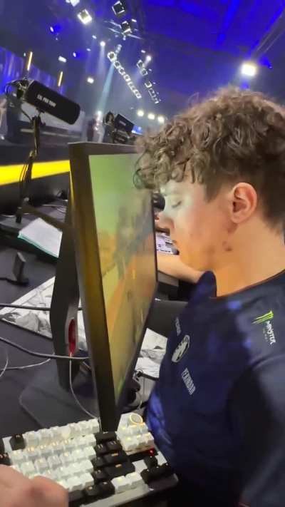 Yekindar warming up before playing against Complexity. How close is too close to the monitor?