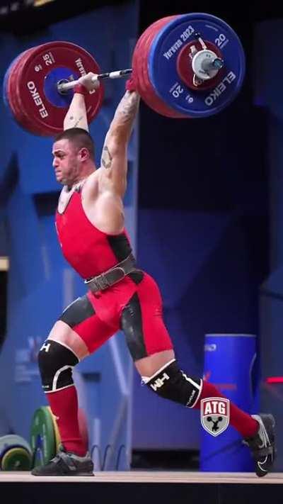 18 year old Karlos Nasar breakes all time Worldrecord Clean &amp;amp; Jerk with 221kg/487.2lb at 89kg