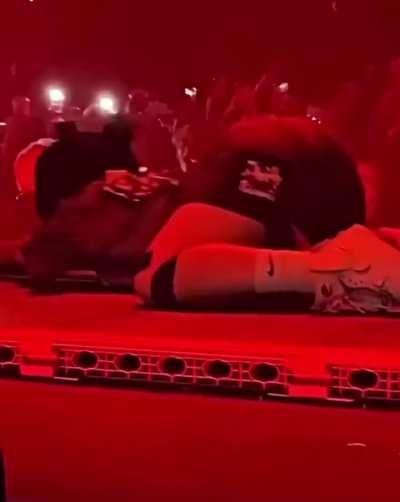 another video of billie’s ass