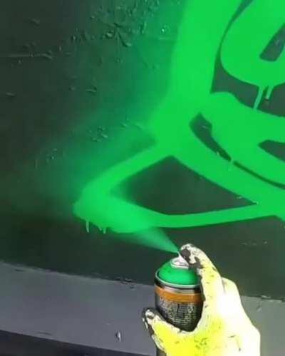 Drawing Bulbasaur on the side of a boat