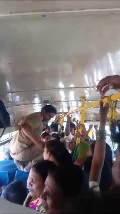 Peak KSRTC conductor