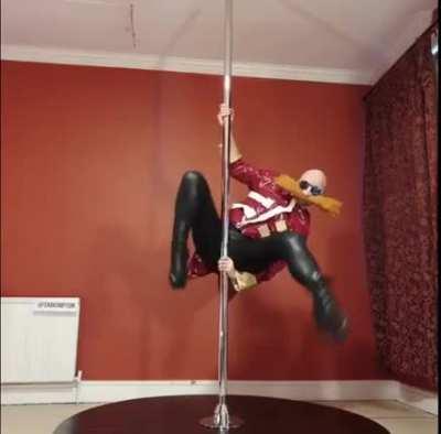 I love a good pole dance