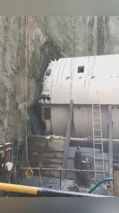 Tunnel boring machine...