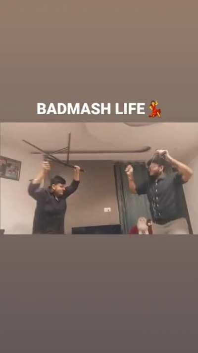 Batadenge 😡Tane 👉 Tere Dost👬 Tere Mitar🏋️, He Char🚨 Gadi🚓 Number🚗 Matalab Badamsha 💪Ka Sitar 😎 He Aur 🏃Bachakar Nikale Yaha Se Jitana Bach Sake Aapni Akad Ne Gaal Ke Gooj Me Rakhe